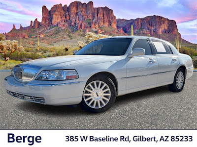 2004 Lincoln Town Car