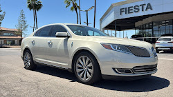 2016 Lincoln MKS Base