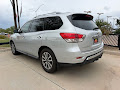 2016 Nissan Pathfinder SV
