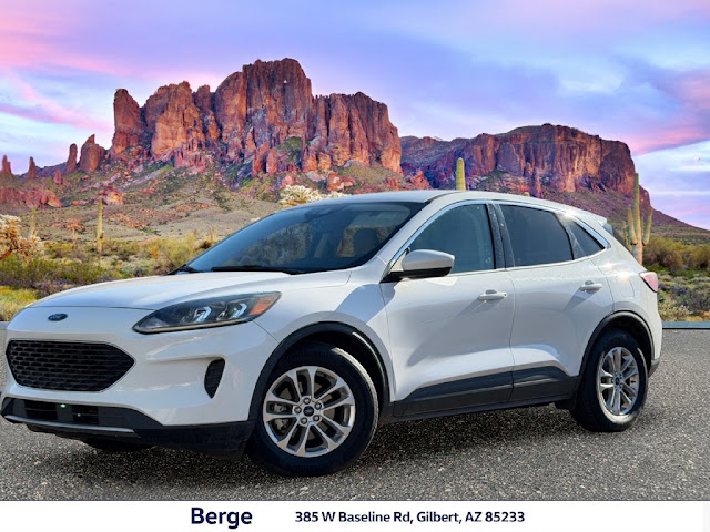 2020 Ford Escape SE